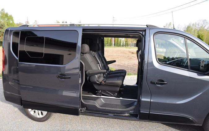 Renault Trafic cena 146200 przebieg: 64000, rok produkcji 2020 z Kielce małe 781